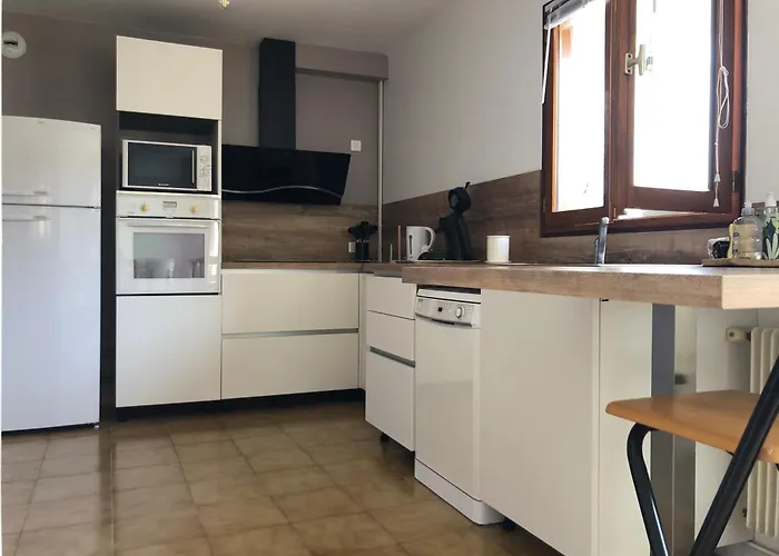 Maison De Village Avec Jardinet