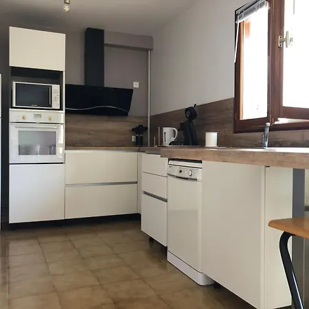 Maison De Village Avec Jardinet